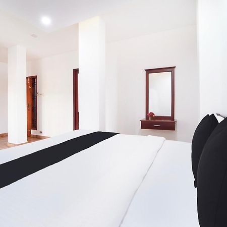 Super Townhouse City Center Ernakulam Kochi Extérieur photo
