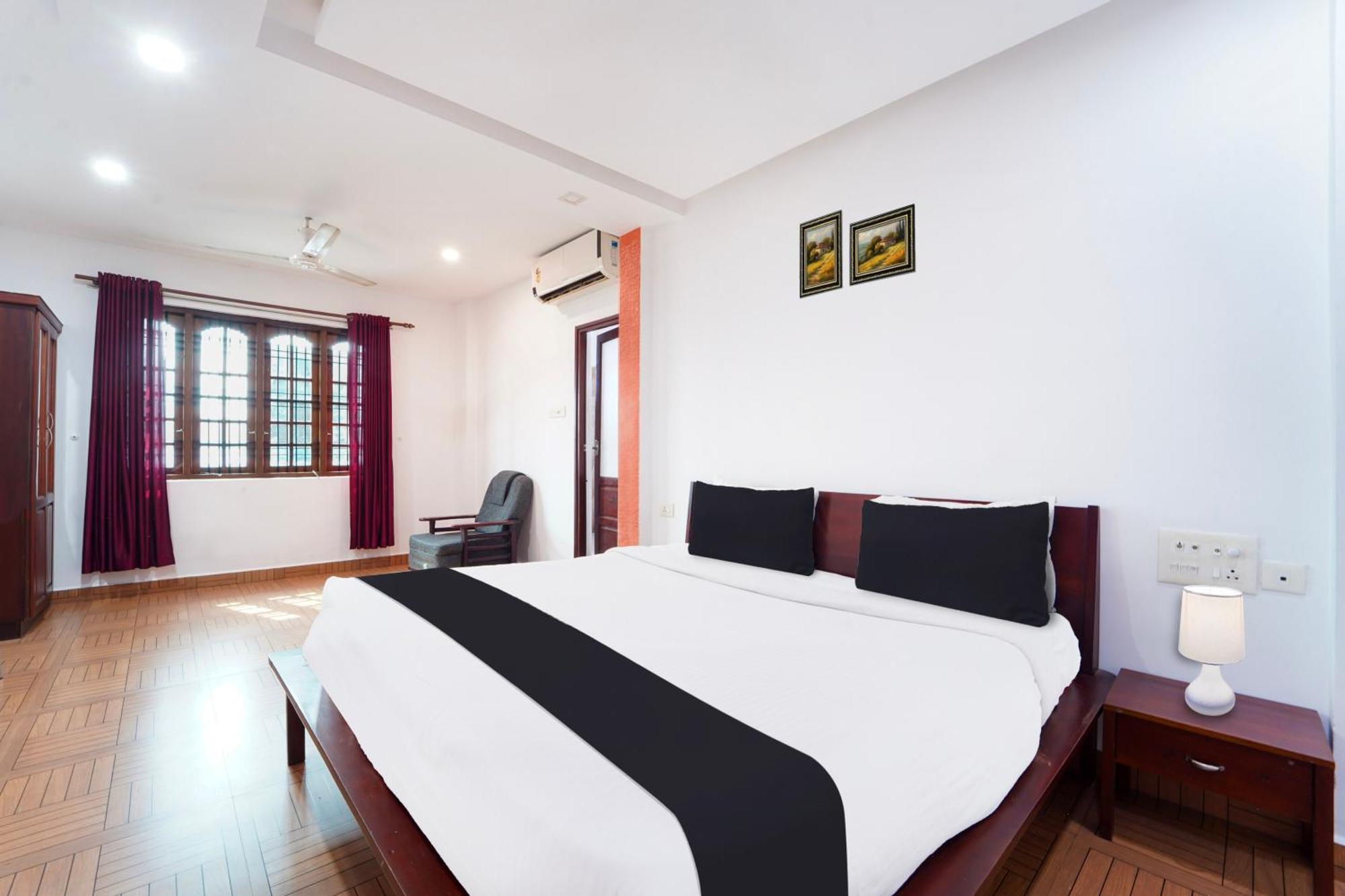 Super Townhouse City Center Ernakulam Kochi Extérieur photo