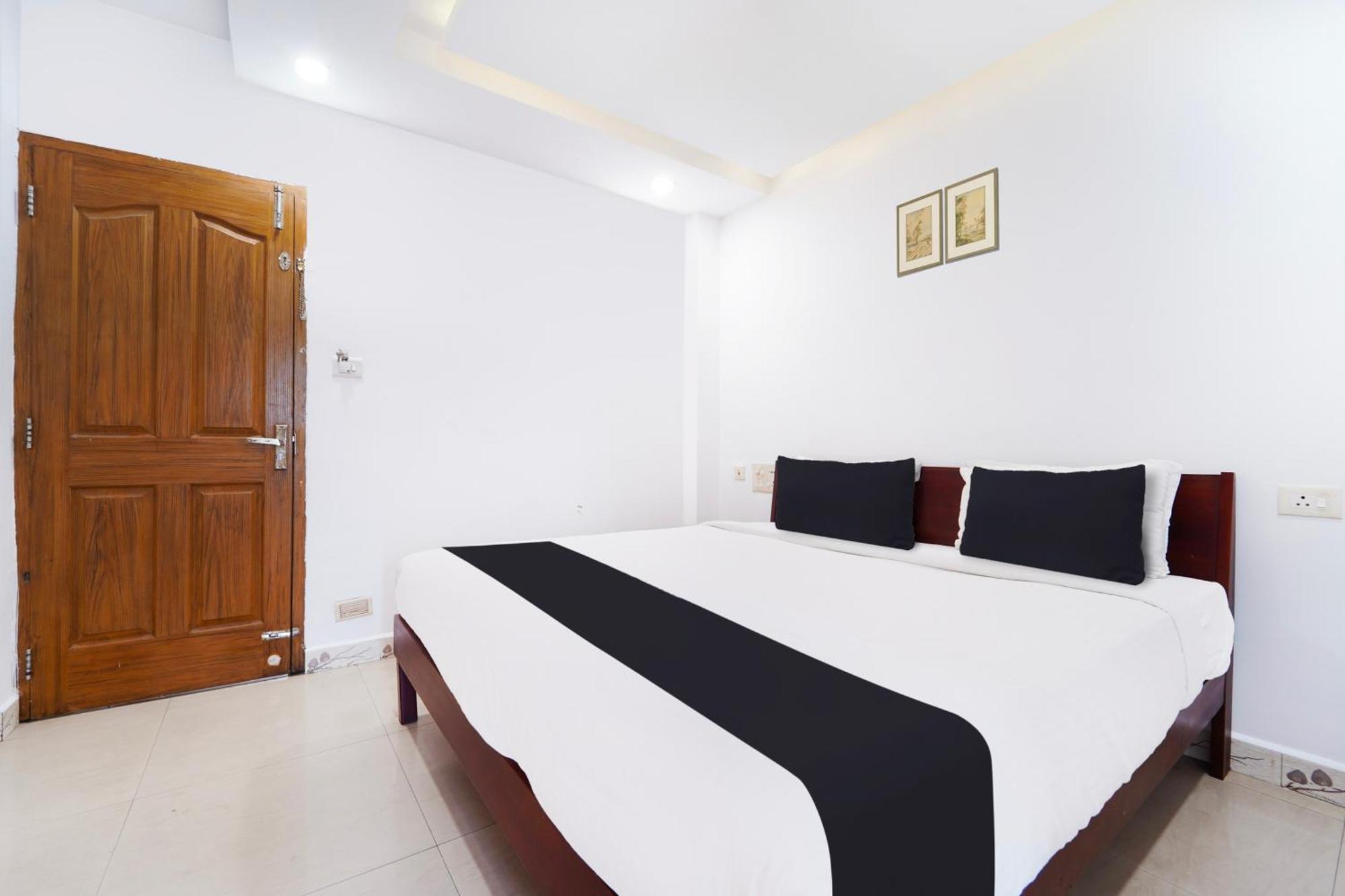 Super Townhouse City Center Ernakulam Kochi Extérieur photo