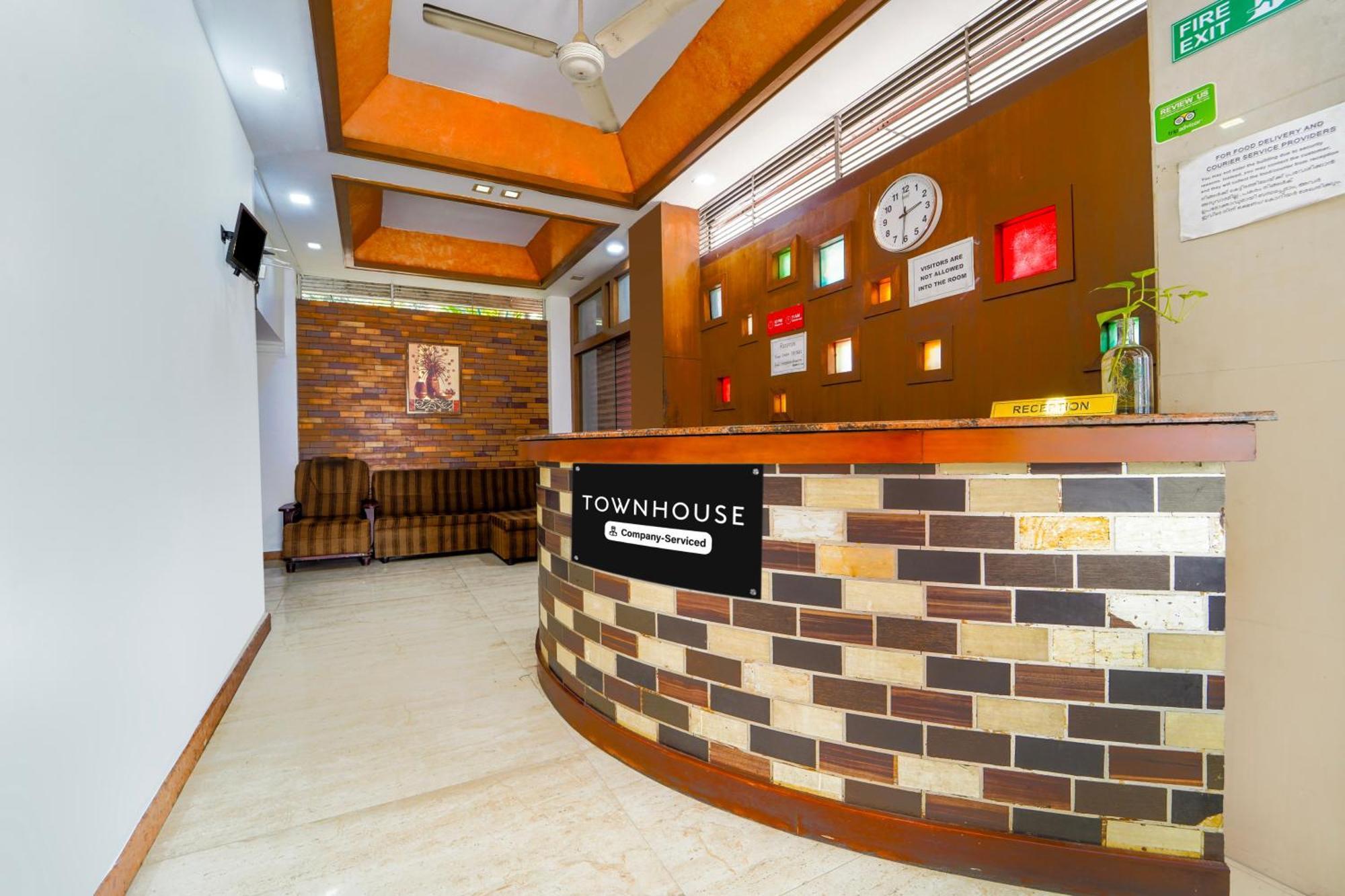 Super Townhouse City Center Ernakulam Kochi Extérieur photo